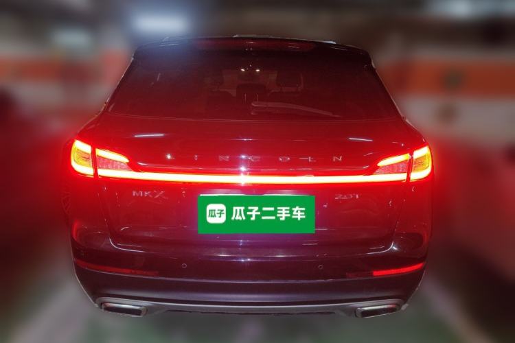 Used Lincoln MKX 2017 2.0T Two-Wheel Drive Deluxe Edition Rear