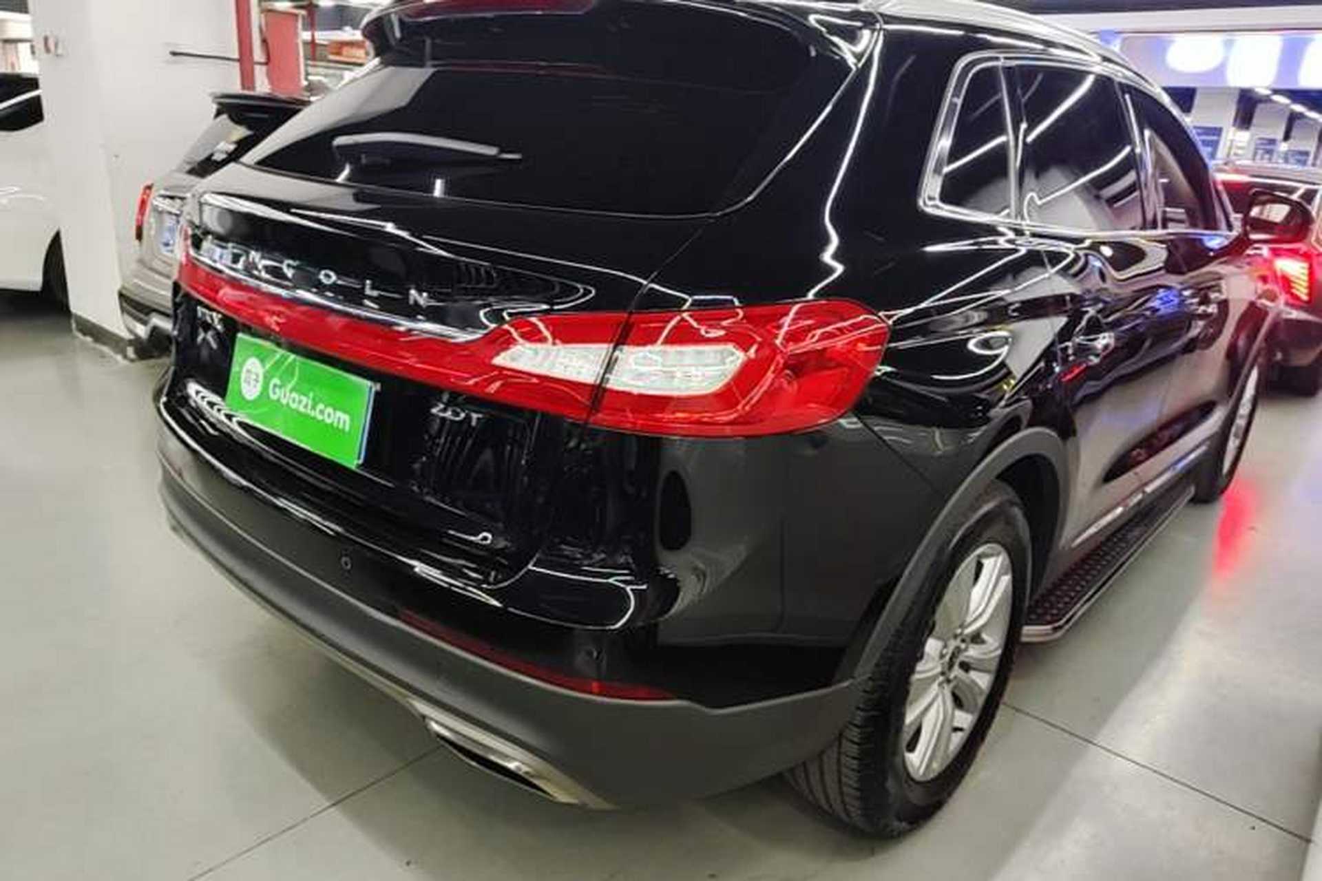 Used Lincoln MKX 2017 2.0T Two-Wheel Drive Deluxe Edition Rear Right 45 Deg
