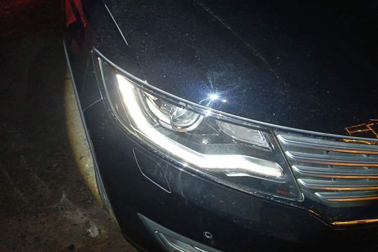 Used Lincoln MKX 2017 2.0T Four-Wheel Drive Zunya Edition Right Front Headlight