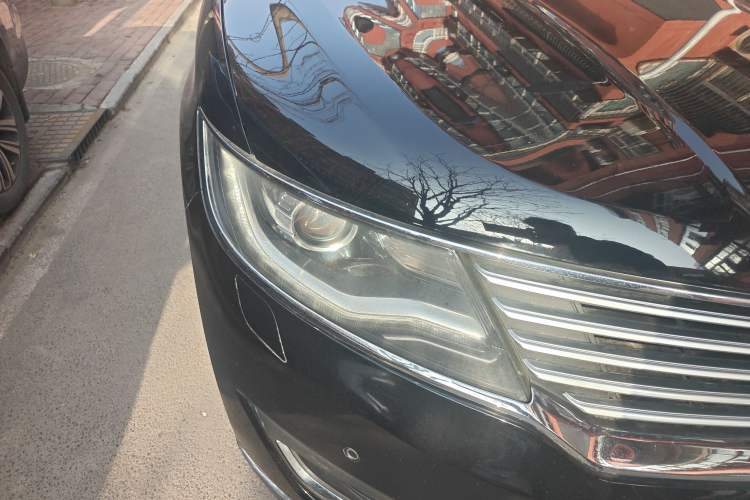 Used Lincoln MKX 2017 2.0T Two-Wheel Drive Deluxe Edition Right Front Headlight