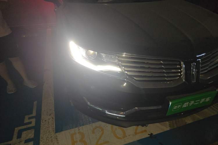 Used Lincoln MKX 2017 2.7T Four-Wheel Drive Prestige Edition Right Front Headlight