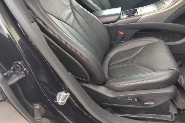 Used Lincoln MKX 2017 2.0T Four-Wheel Drive Zunya Edition Right Front Seat