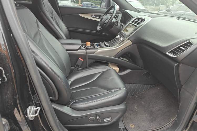 Used Lincoln MKX 2017 2.0T Two-Wheel Drive Deluxe Edition Right Front Seat