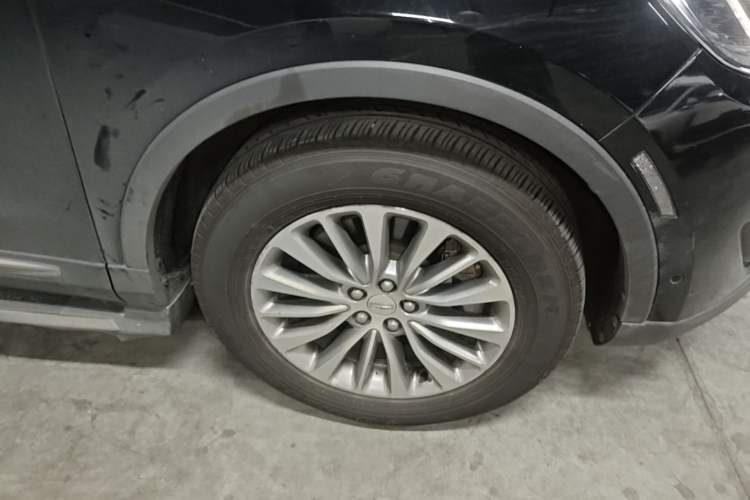 Used Lincoln MKX 2017 2.0T Four-Wheel Drive Zunya Edition Right Front Wheel Hub