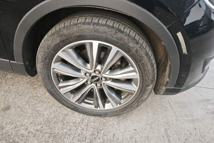 Used Lincoln MKX 2017 2.7T Four-Wheel Drive Prestige Edition Right Front Wheel Hub