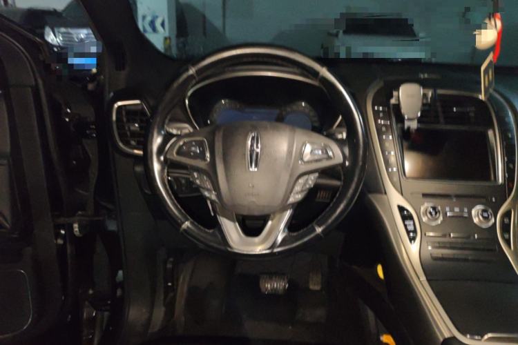 Used Lincoln MKX 2017 2.0T Four-Wheel Drive Zunya Edition Steering Wheel