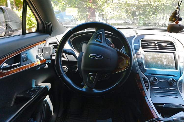 Used Lincoln MKX 2017 2.7T Four-Wheel Drive Prestige Edition Steering Wheel
