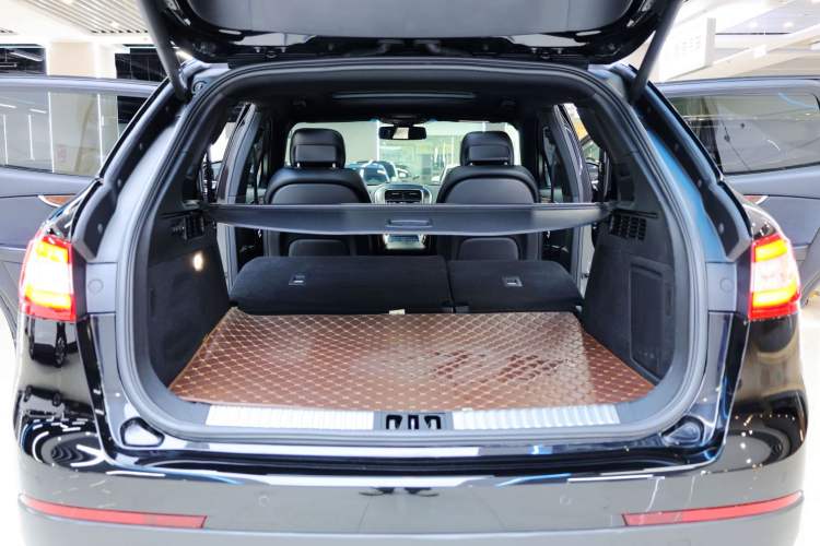 Used Lincoln MKX 2017 2.7T Four-Wheel Drive Prestige Edition Trunk