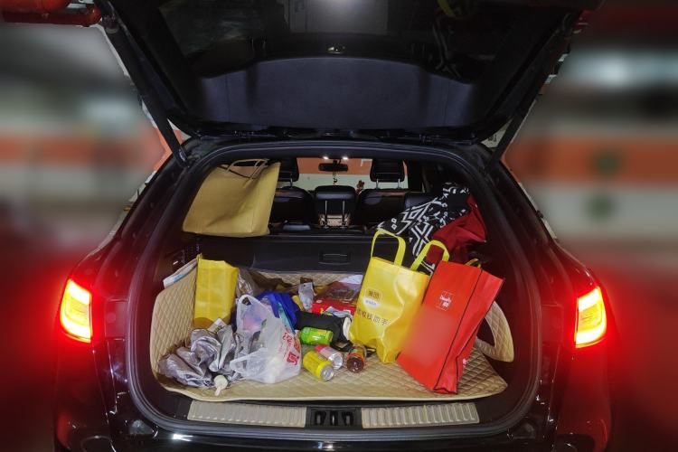 Used Lincoln MKX 2017 2.0T Two-Wheel Drive Deluxe Edition Trunk