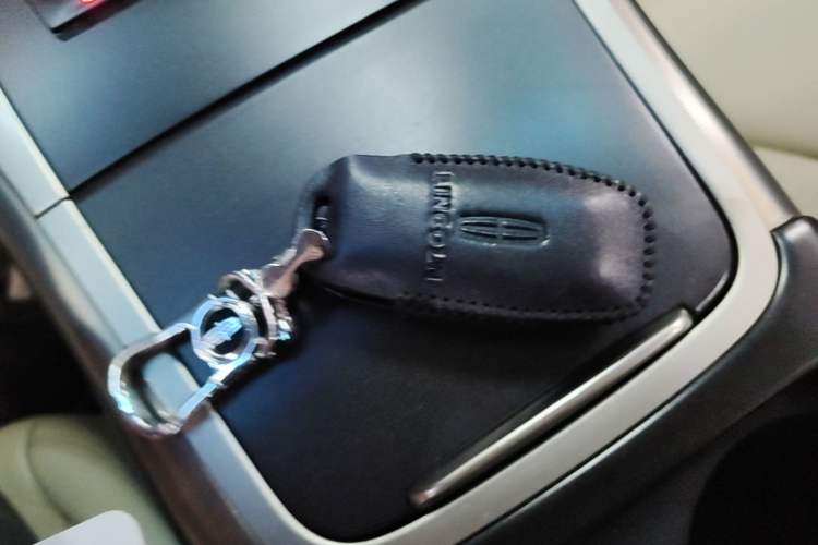 Used Lincoln MKX 2017 2.0T Two-Wheel Drive Deluxe Edition Vehicle Key