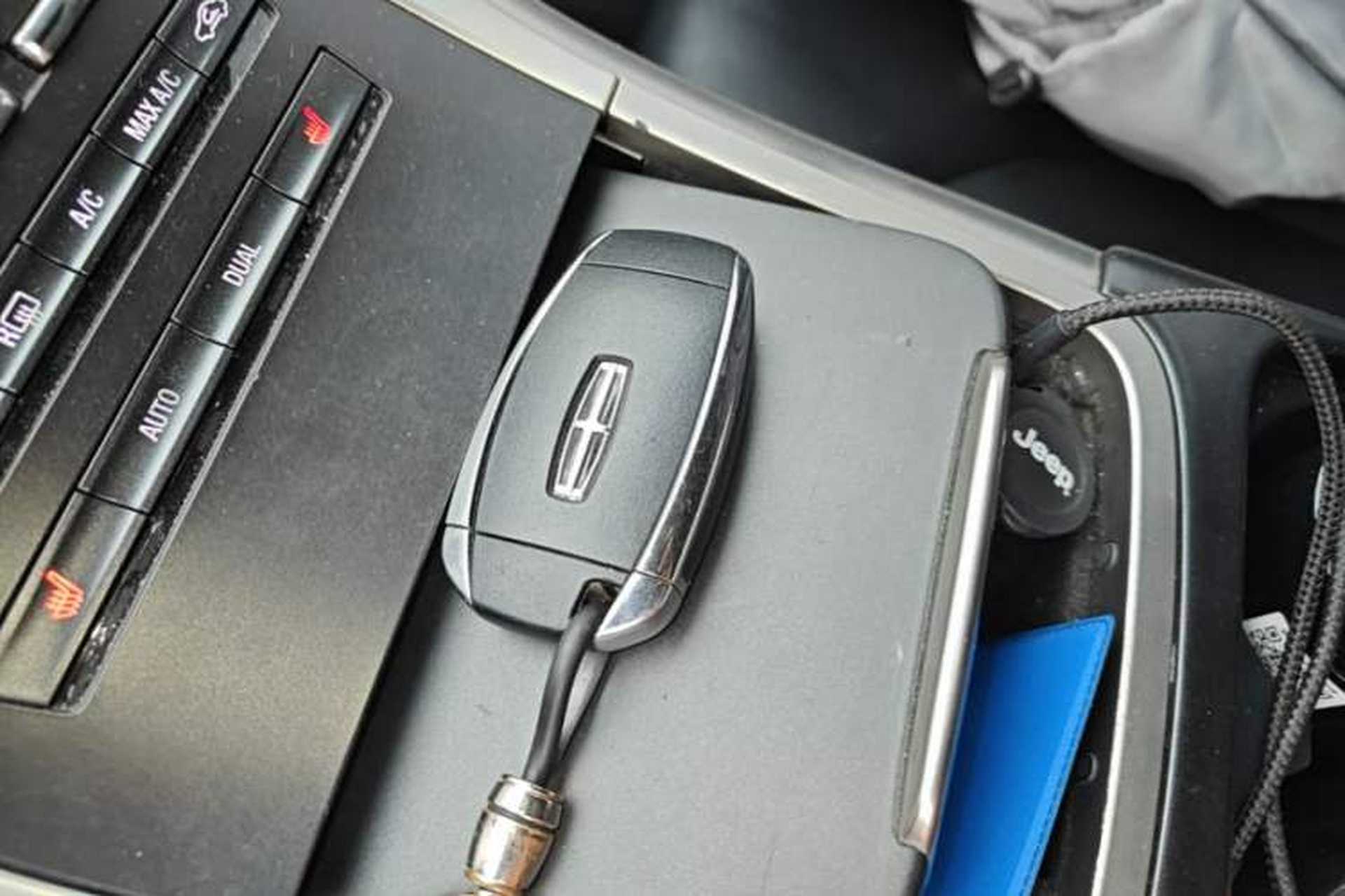 Used Lincoln MKX 2017 2.0T Two-Wheel Drive Deluxe Edition Vehicle Key