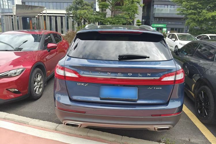Used Lincoln MKX 2017 2.7T Four-Wheel Drive Prestige Edition Exterior 2