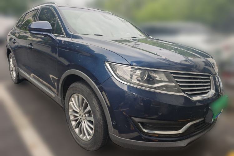 Used Lincoln MKX 2017 2.0T Four-Wheel Drive Zunya Edition Front Right 45 Deg