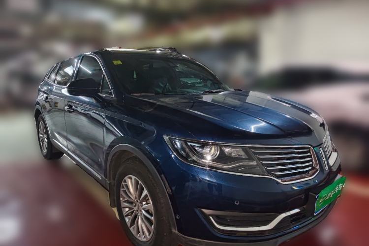 Used Lincoln MKX 2017 2.0T Four-Wheel Drive Zunya Edition Front Right 45 Deg