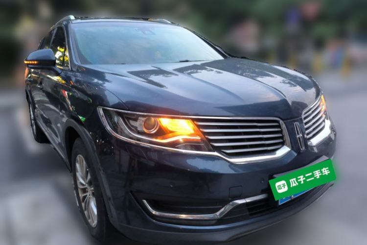 Used Lincoln MKX 2017 2.0T Four-Wheel Drive Zunya Edition Front Right 45 Deg