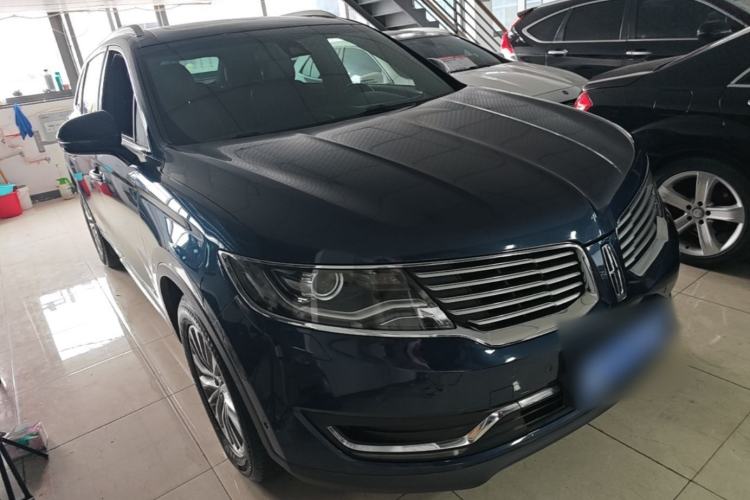 Used Lincoln MKX 2017 2.0T Four-Wheel Drive Zunya Edition Front Right 45 Deg