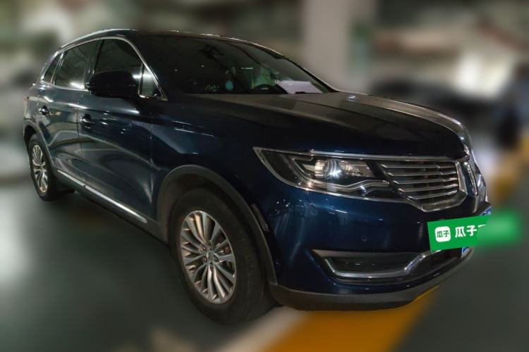 Used Lincoln MKX 2017 2.0T Four-Wheel Drive Zunya Edition Front Right 45 Deg