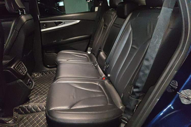 Used Lincoln MKX 2017 2.0T Four-Wheel Drive Zunya Edition Left Rear Seat