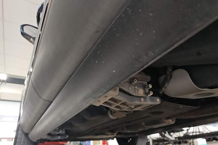 Used Lincoln MKX 2017 2.0T Four-Wheel Drive Zunya Edition Left Side Sill