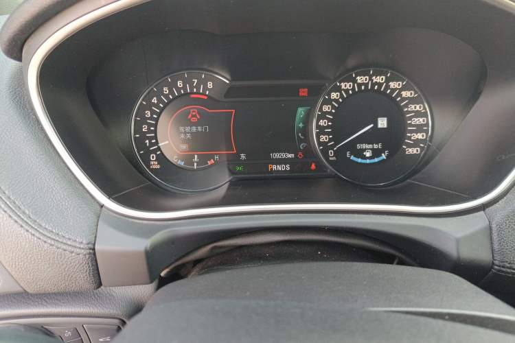 Used Lincoln MKX 2017 2.7T Four-Wheel Drive Prestige Edition Odometer Close Up