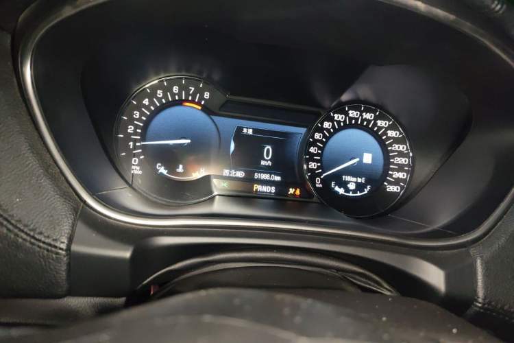 Used Lincoln MKX 2017 2.0T Four-Wheel Drive Zunya Edition Odometer Close Up