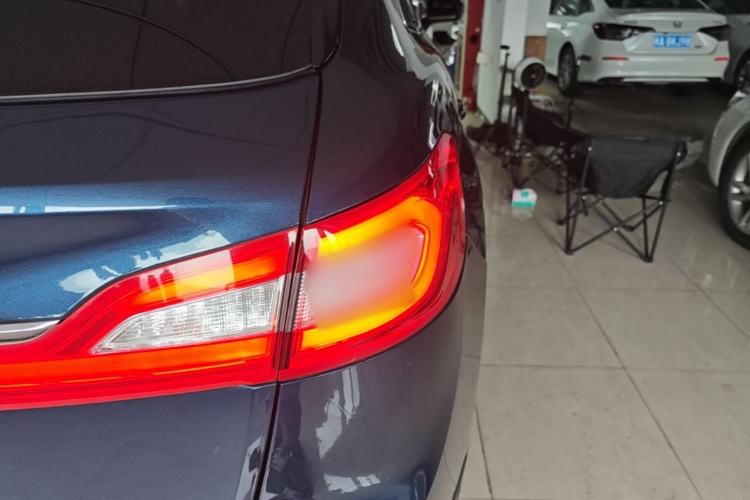 Used Lincoln MKX 2017 2.0T Four-Wheel Drive Zunya Edition Right Rear Taillight