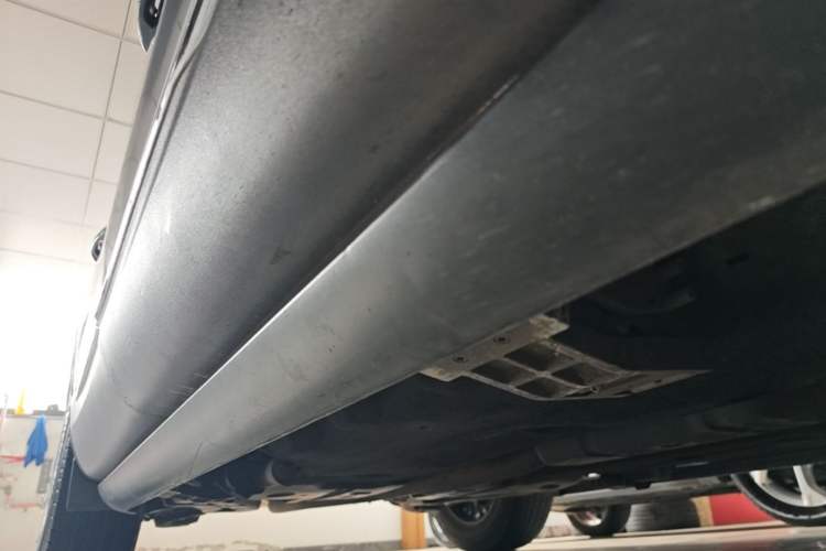 Used Lincoln MKX 2017 2.0T Four-Wheel Drive Zunya Edition Right Side Sill