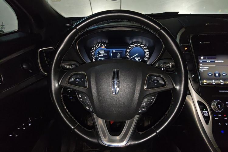 Used Lincoln MKX 2017 2.0T Four-Wheel Drive Zunya Edition Steering Wheel