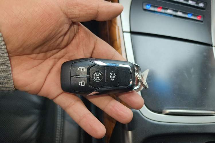 Used Lincoln MKX 2017 2.7T Four-Wheel Drive Prestige Edition Vehicle Key