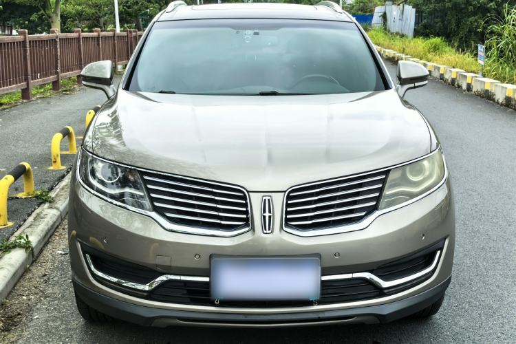 Used Lincoln MKX 2017 2.0T Two-Wheel Drive Deluxe Edition Exterior 1
