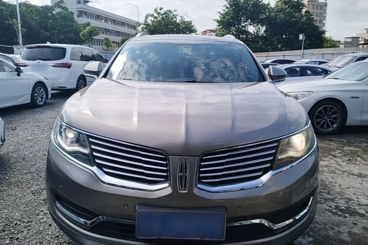 Used Lincoln MKX 2017 2.0T Two-Wheel Drive Deluxe Edition Front