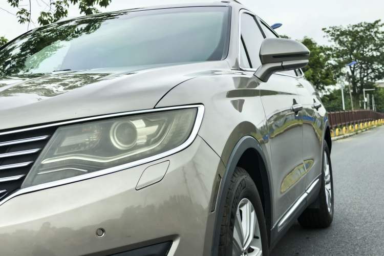 Used Lincoln MKX 2017 2.0T Two-Wheel Drive Deluxe Edition Left Front Headlight