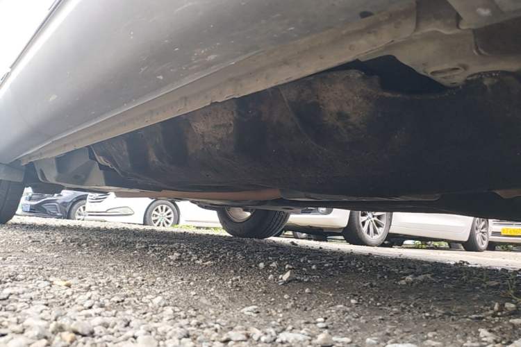 Used Lincoln MKX 2017 2.0T Two-Wheel Drive Deluxe Edition Right Side Sill