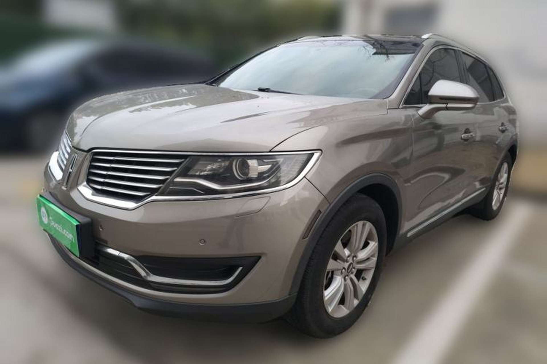 Used Lincoln MKX 2017 2.0T Two-Wheel Drive Deluxe Edition Front Left 45 Deg