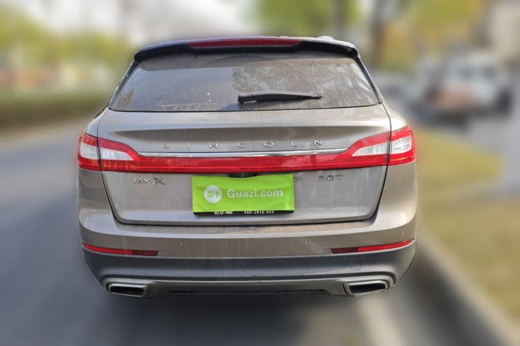 Used Lincoln MKX 2017 2.0T Two-Wheel Drive Deluxe Edition Rear