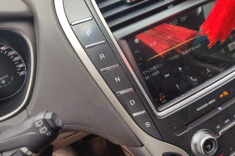Used Lincoln MKX 2017 2.0T Four-Wheel Drive Zunya Edition Gear Lever