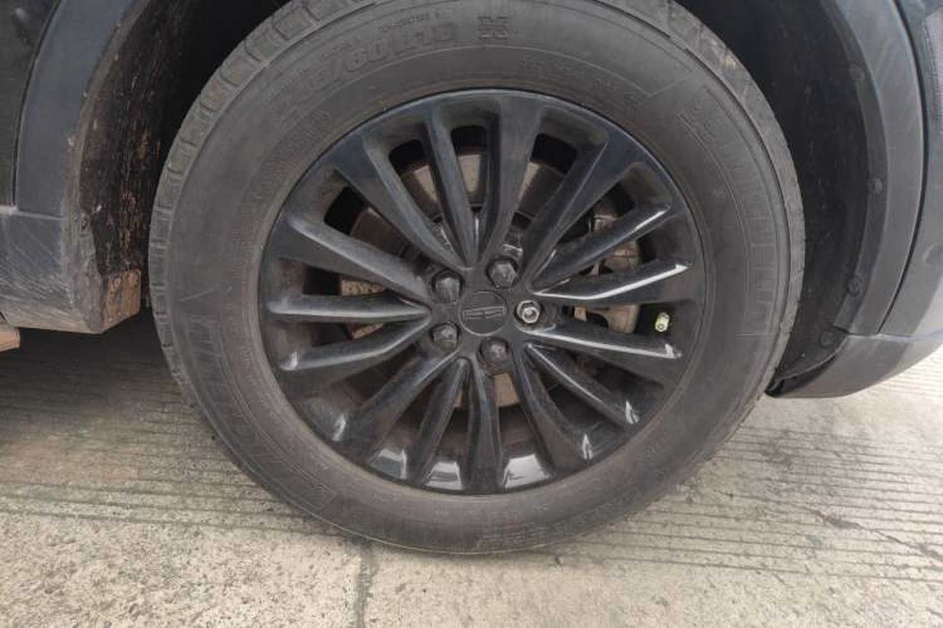 Used Lincoln MKX 2017 2.0T Four-Wheel Drive Zunya Edition Right Front Wheel Hub