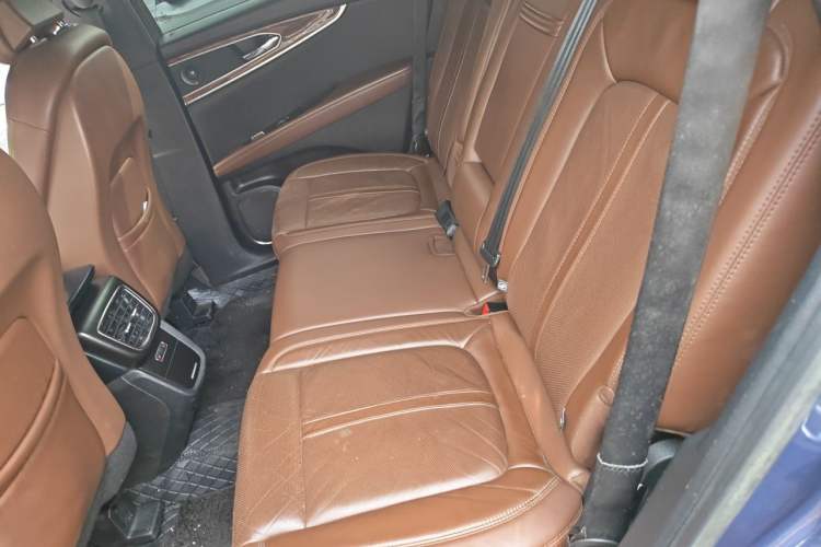 Used Lincoln MKX 2017 2.7T Four-Wheel Drive Prestige Edition Left Rear Seat