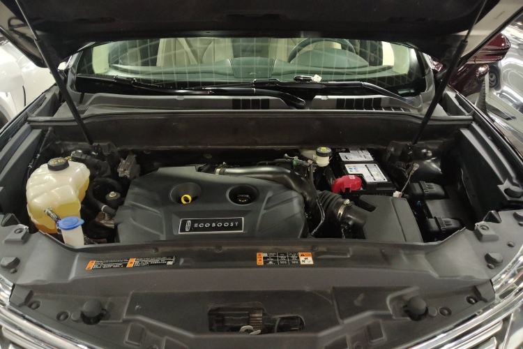 Used Lincoln MKX 2017 2.0T Two-Wheel Drive Deluxe Edition Engine Bay
