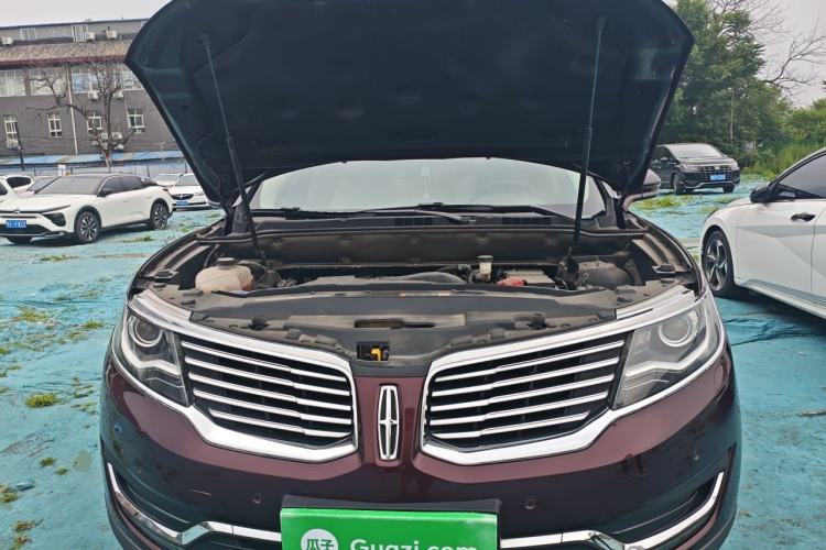 Used Lincoln MKX 2017 2.0T Two-Wheel Drive Deluxe Edition Engine Bay