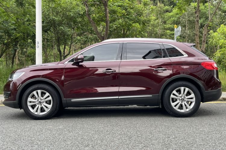 Used Lincoln MKX 2017 2.0T Two-Wheel Drive Deluxe Edition Exterior 5