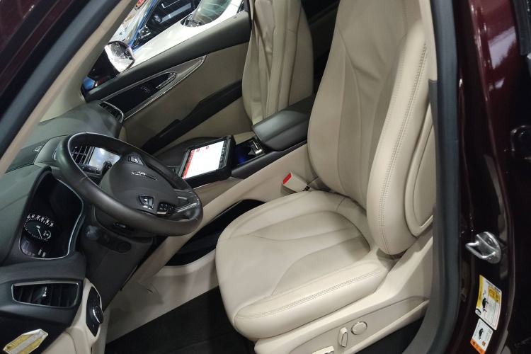 Used Lincoln MKX 2017 2.0T Two-Wheel Drive Deluxe Edition Left Front Seat