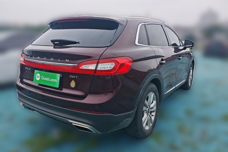 Used Lincoln MKX 2017 2.0T Two-Wheel Drive Deluxe Edition Rear Right 45 Deg