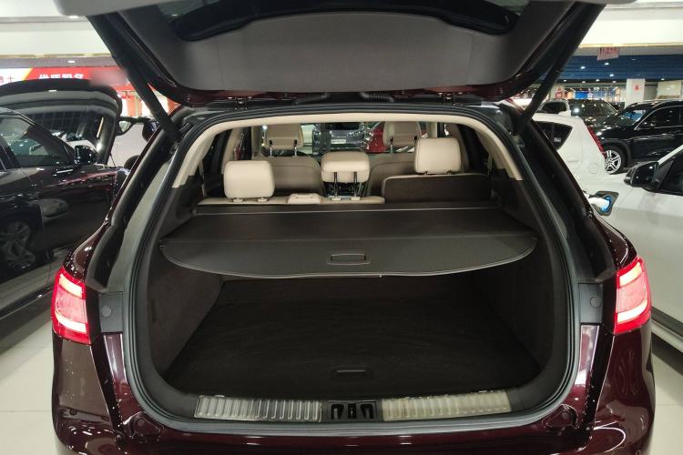 Used Lincoln MKX 2017 2.0T Two-Wheel Drive Deluxe Edition Trunk