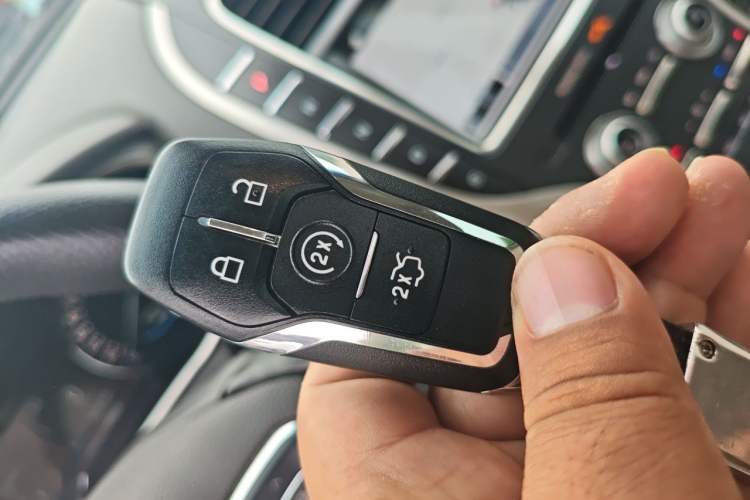 Used Lincoln MKX 2017 2.0T Two-Wheel Drive Deluxe Edition Vehicle Key
