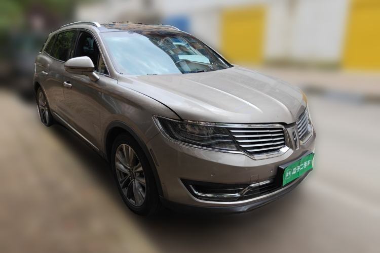 Used Lincoln MKX 2017 2.7T Four-Wheel Drive Prestige Edition Front Right 45 Deg