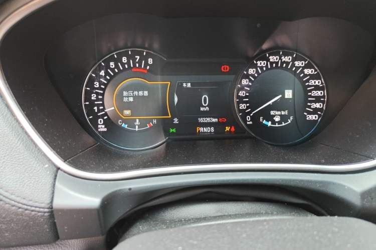 Used Lincoln MKX 2017 2.7T Four-Wheel Drive Prestige Edition Odometer Close Up