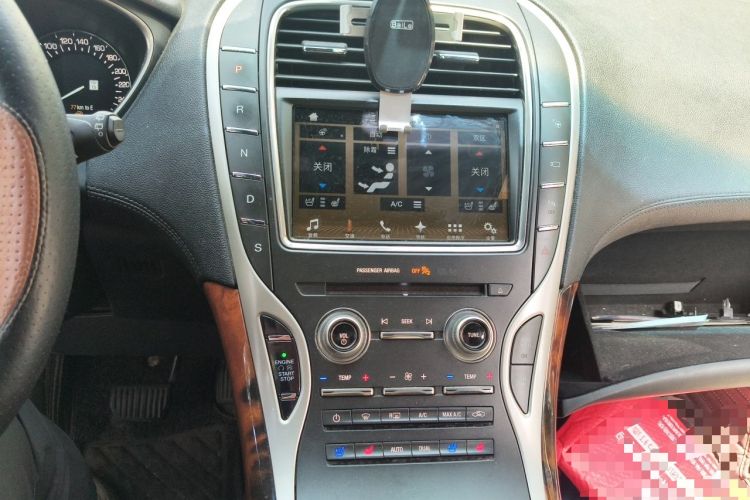 Used Lincoln MKX 2017 2.7T Four-Wheel Drive Prestige Edition Audio And AC Panel