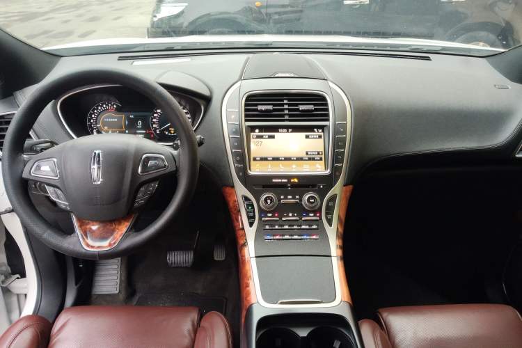 Used Lincoln MKX 2017 2.7T Four-Wheel Drive Prestige Edition Audio And AC Panel