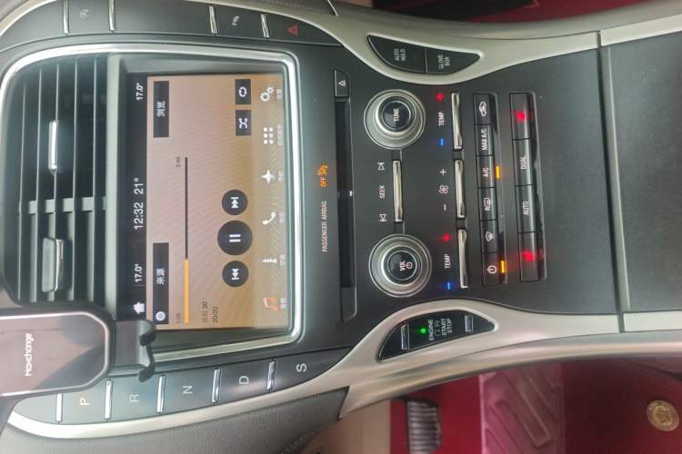 Used Lincoln MKX 2017 2.0T Two-Wheel Drive Deluxe Edition Audio And AC Panel